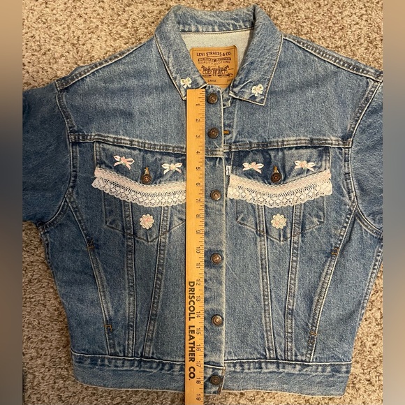 Levi’s Strauss Vintage Denim Trucker Jacket Lace Embroidered YL 16/18 Oversized - Picture 2 of 15